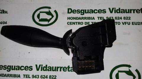 Foto 2ª: Mando Multifuncion Ford Transit 2.0 TDE CAT 86CV 63KW CAJA CERRADA [F3FA] (2005)
