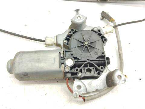 Foto 4ª: Elevalunas Eléctrico Delantero Derecho Nissan Primera BERLINA 99CV 73KW (1997)