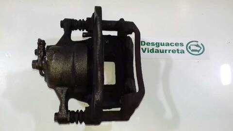 Foto 3ª: Pinza Freno Delantera Derecho Toyota Auris 1.8 16V HIBRIDO) 99CV 73KW [2ZR] (2014)