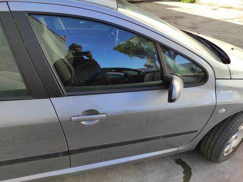 Foto 1ª: Puerta Delantera Derecha Peugeot 307 RHY (2002)