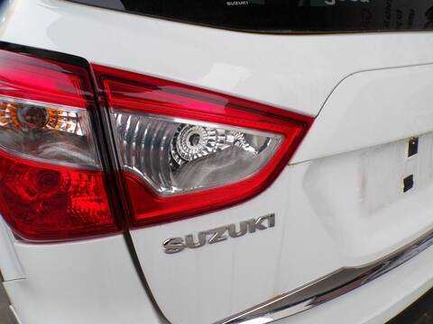 Piloto Portón Izquierdo Suzuki SX4 D16AA