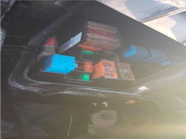 Caja Reles Fusibles Renault Clio 1.5 AUTHENTIQUE [1 5 LTR. - 55 KW DCI DIESEL FAP] 75CV