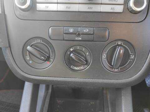 Foto 1ª: Mando Calefacción A. A. Volkswagen Golf BDK (2006)