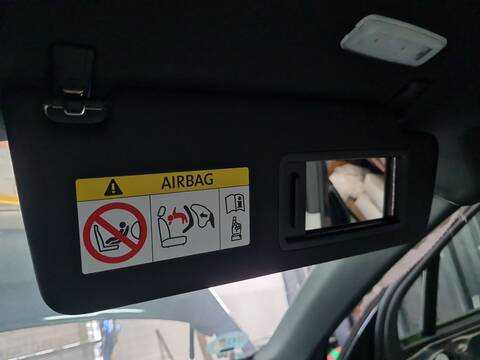 Parasol Derecho Porsche Macan GTS 95BBL1) 380CV 280KW