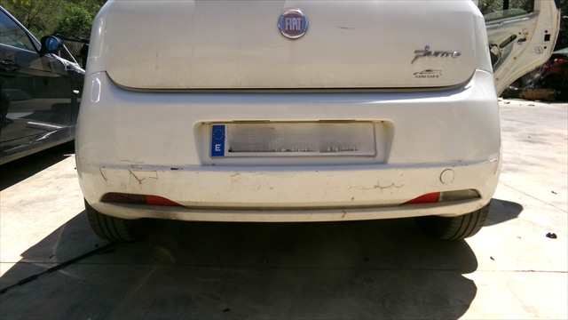 Paragolpes Trasero Fiat Punto 1.3 JTD 2006-2012