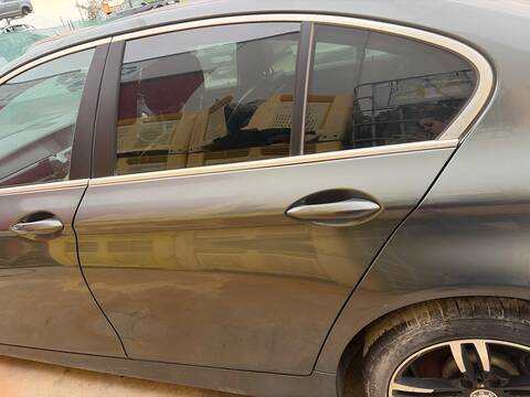 Puerta Trasera Izquierda Bmw Serie 5 518 BERLINA