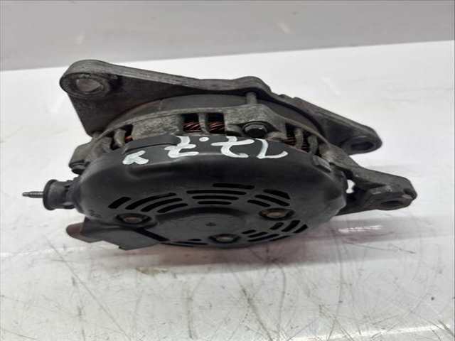 Foto 2ª: Alternador Toyota Hilux 150 CV 110KW [2GD-FTV 2GD] (2017)