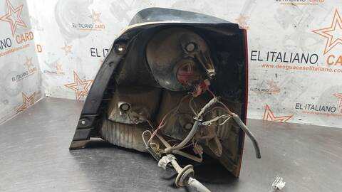 Foto 3ª: Piloto Trasero Izquierdo Kia Sorento 2.5 CRDI CONCEPT 140CV 103KW [D4CB] (2006)