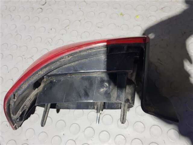 Foto 3ª: Piloto Trasero Derecho Renault Laguna 1.9 AUTHENTIQUE [1.9 LTR. - 96 KW DCI DIESEL FAP] [F9Q 17]