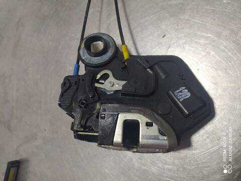 Foto 2ª: Cerradura Puerta Trasera Derecha Toyota Corolla 2.2 D-4D SOL 136CV 100KW [2ADFTV] (2006)