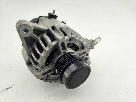 Foto 4ª: Alternador Toyota Auris ACTIVE 132CV 97KW [1ZR] (2014)