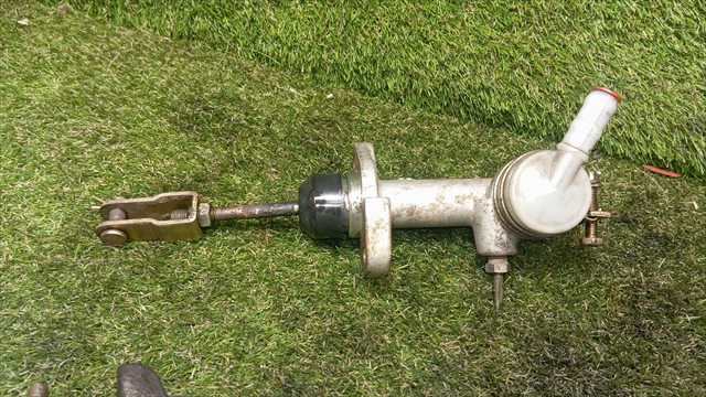 Bomba Embrague Nissan Trade 3.0 TD 100