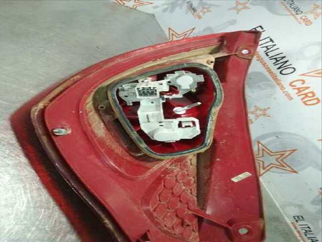 Foto 2ª: Piloto Trasero Izquierdo Ford Fiesta AMBIENTE 69CV 51KW [KVJA] (2011)