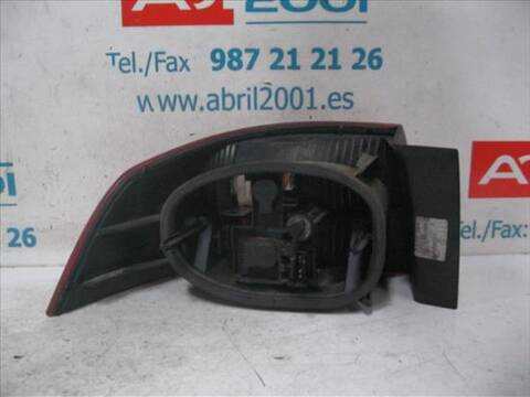Foto 2ª: Piloto Trasero Derecho Renault Laguna 1.9 DCI BG0G) 120CV 88KW [D/ F9Q C7] (2003)