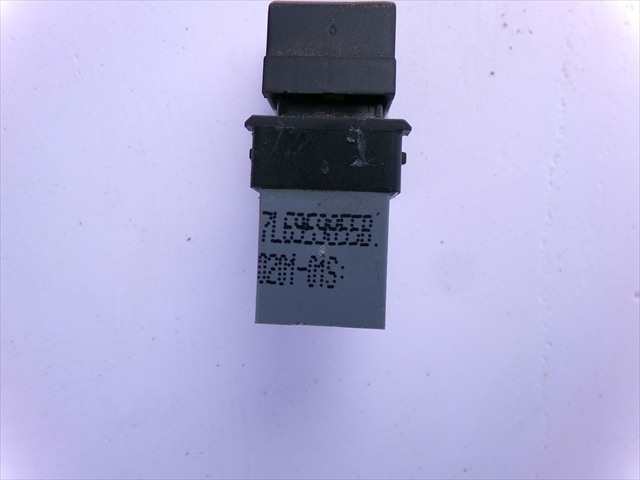 Foto 3ª: Botonera Elevalunas Seat Ibiza 1.6 TDI MODELO 6J,2008-2012 [CAY] (2011)