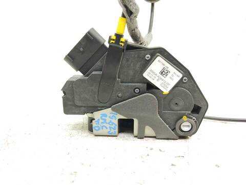 Foto 3ª: Cerradura Puerta Trasera Derecha Ford Kuga ST-LINE 2WD 180CV 132KW [JTMA] (2016)