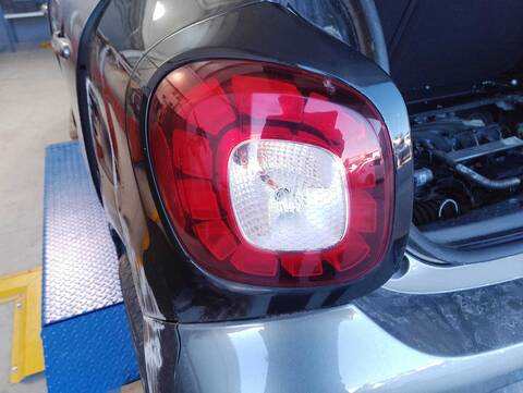 Foto 4ª: Piloto Trasero Izquierdo Smart Forfour BASIS 52KW) 453.042) 71CV [H4D] (2016)