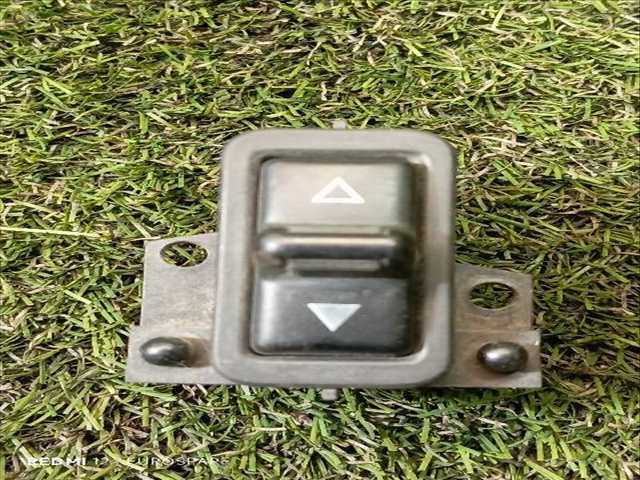 Botonera Elevalunas Jeep Grand Cherokee 4.0 G ZJ LAREDO 5P. Automatico