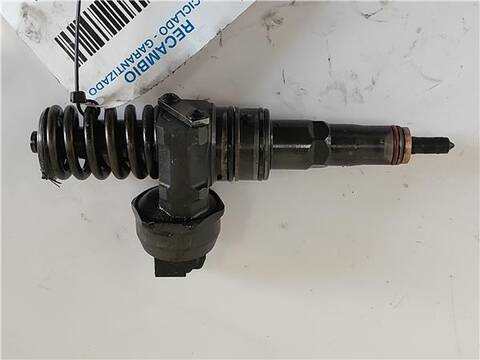 Foto 1ª: Inyectores Seat Toledo 1.9 TDI 105CV 77KW [BJB] (2006)