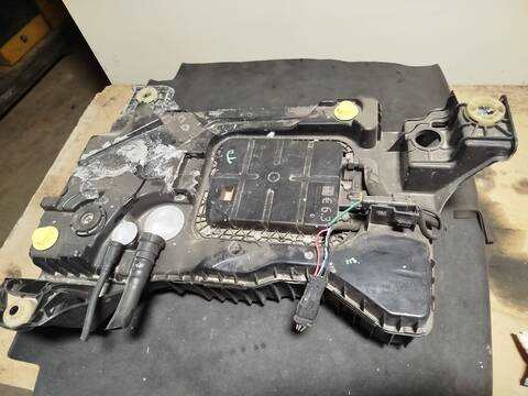 Foto 1ª: Deposito AdBlue Peugeot 5008 VERSION INDEFINIDA (2017)