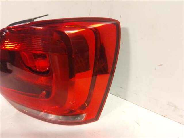 Foto 2ª: Piloto Trasero Derecho Volkswagen Polo 1.6 TDI (75 CV) [CAYA]