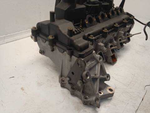 Foto 2ª: Culata Rover Serie 75 2.0 16V CDTI 131CV 96KW RJ) (2001)