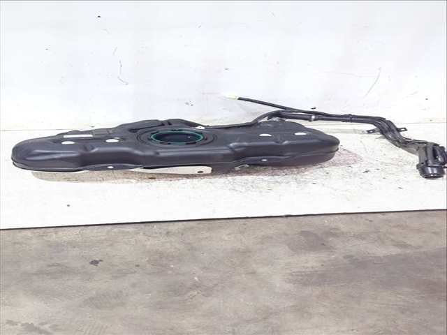 Foto 2ª: Deposito de Combustible Hyundai i20 1.0 T-GDI 101CV 74KW [G3LE] (2025)