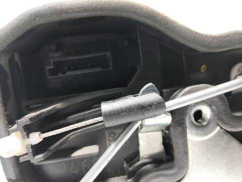 Foto 3ª: Cerradura Puerta Trasera Derecha Bmw Serie 5 518 518 D 143CV (2010)