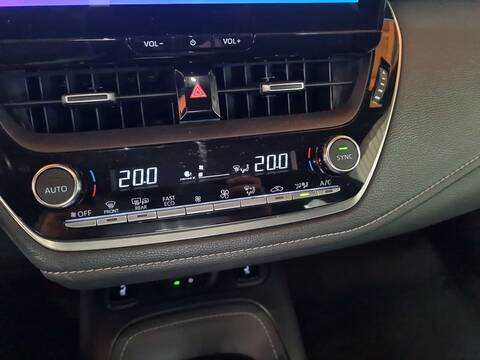 Foto 2ª: Mando Climatizador Toyota Corolla 2.0 HYBRID MZEH19) 196CV 144KW [M20A-FXS] (2024)