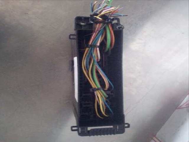 Foto 2ª: Caja Reles Fusibles Ford Focus TITANIUM 125CV 92KW [M1DD] (2015)