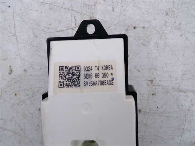 Foto 3ª: Botonera Elevalunas Mazda 3 1.6 D 2009-2013 [Y6] (2010)