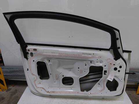 Foto 3ª: Puerta Delantera Izquierda Opel Astra 165 CV 121KW [A20DTH A20 LBS] (2015)