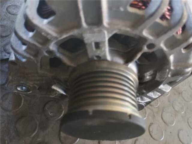 Foto 3ª: Alternador Mitsubishi Carisma 1.9 1900 DI-D COMFORT [1.9 LTR. - 75 KW DI-D CAT] [F9Q1]