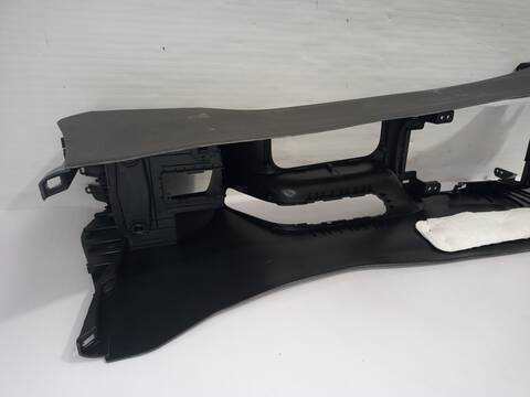 Foto 2ª: Consola Central Hyundai i30 ESSENCE 119CV 88KW (2020)