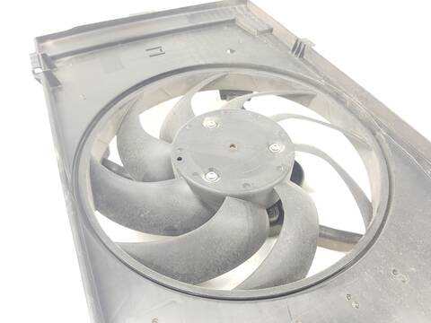 Foto 3ª: Electroventilador Bmw i3 EL 102CV [IB1] (2013)