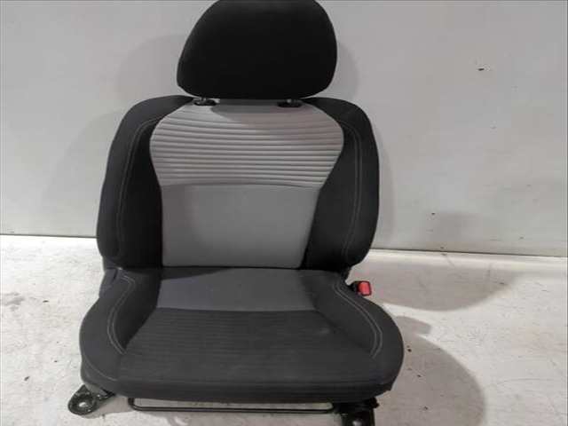 Asiento Delantero Derecho Toyota Yaris ACTIVE 112CV
