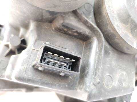 Foto 3ª: Faro Derecho Citroen Jumpy 1.6 HDI 90 16V 90CV 66KW [9H07] (2012)