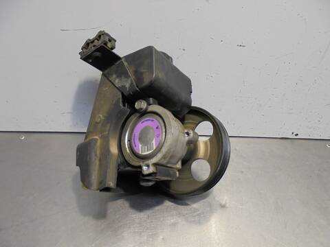Foto 4ª: Bomba de Direccion Peugeot 206 X-LINE BERLINA 75CV 55KW [KFW] (2004)