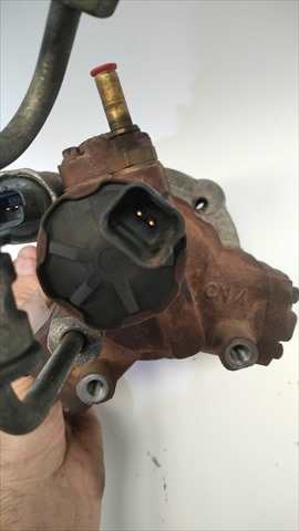 Foto 4ª: Bomba Inyeccion Ford Focus 1.8 DIESEL [D/KKDA] (2005)