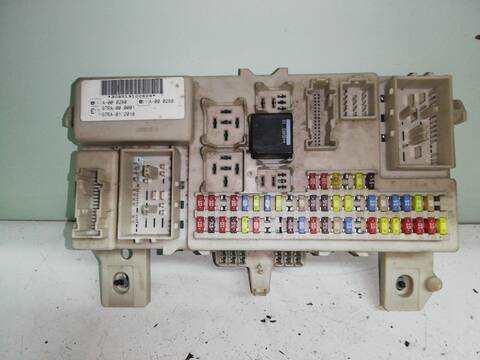 Foto 2ª: Caja Reles Fusibles Ford Focus G8DA BERLINA (2006)