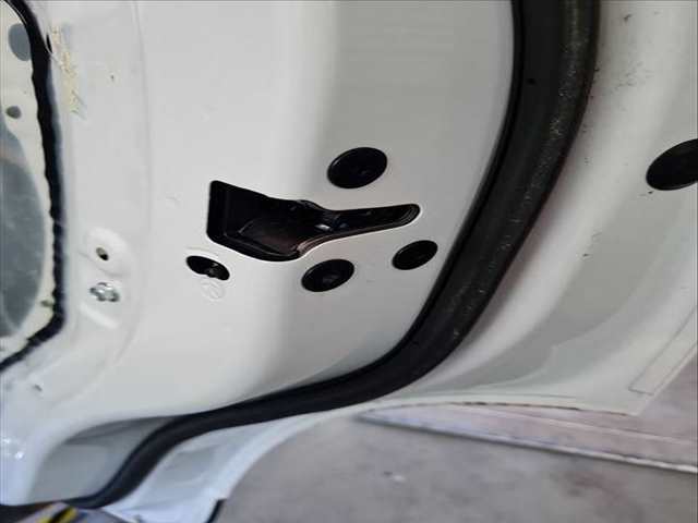 Cerradura Puerta Trasera Derecha Mg ZS 1.5 VTI 106CV 78KW