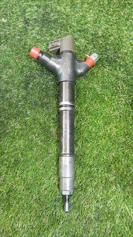 Inyectores Toyota Rav4 2.2 D EURO 4