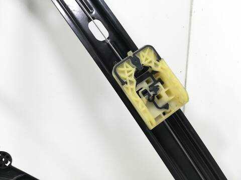 Foto 3ª: Elevalunas Eléctrico Delantero Derecho Skoda Karoq DXD (2023)