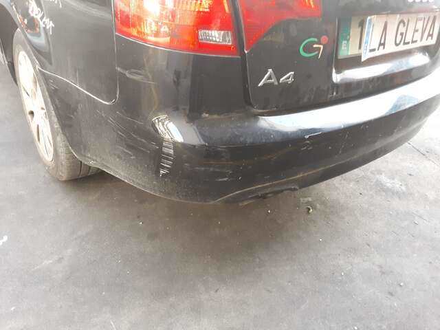 Foto 3ª: Paragolpes Trasero Audi A4 2.0 TDI 140CV/103KW AVANT BERLINA [BLB] (2005)