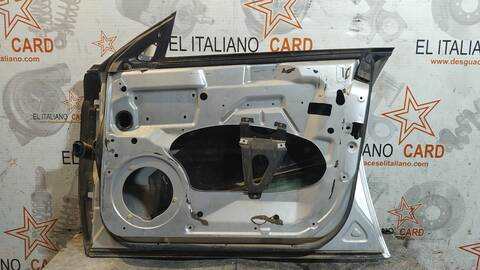 Foto 4ª: Puerta Delantera Derecha Mercedes Clase C 160 350 219.356) 272CV 200KW [272964] (2004)