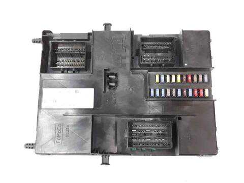 Foto 2ª: Caja Reles Fusibles Ford Transit 300 L1 MOTORCARAVAN - NUGGET [T22DD0P]