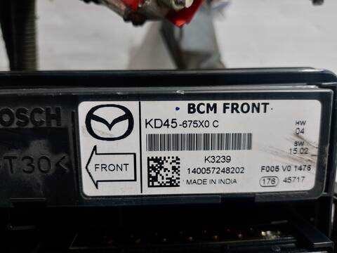 Foto 3ª: Caja Reles Fusibles Mazda 3 CENTER-LINE 150CV 110KW [SHY6, SHY4] (2014)