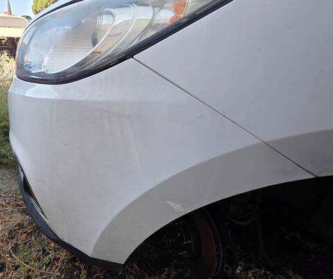 Foto 3ª: Paragolpes Delantero Hyundai ix35 STYLE 2WD 116CV 85KW (2011)