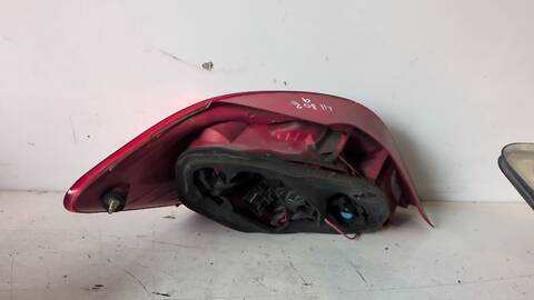 Foto 3ª: Piloto Trasero Derecho Peugeot 307 D-SIGN 1.6 16V HDI 90CV (2002)