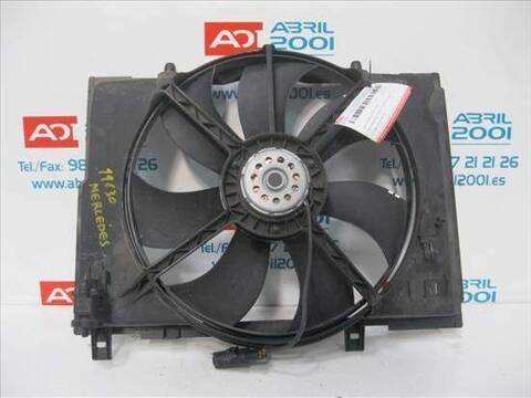 Foto 1ª: Electroventilador Mercedes Clase C 160 2.2 220 CDI 202.133) BERLINA 125CV 92KW [OM 611.960] (2000)